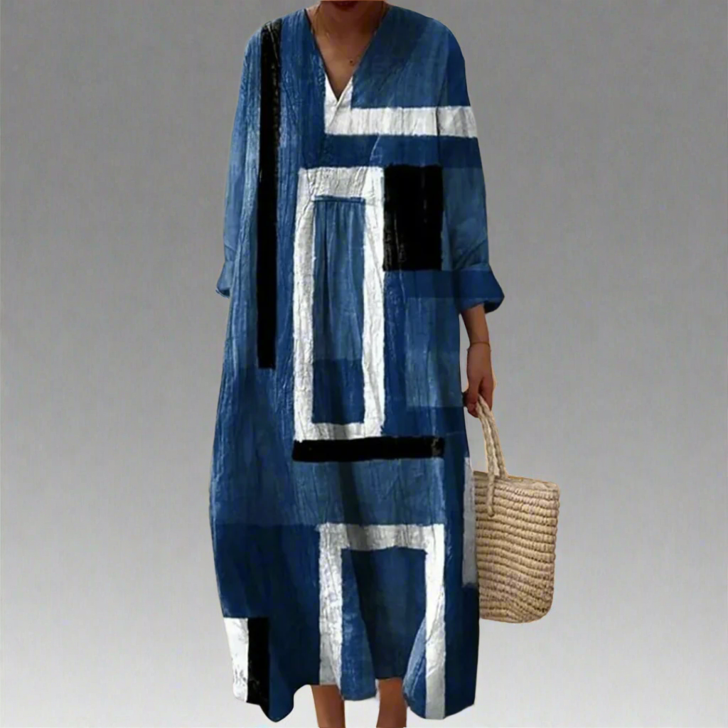Evelyn Abstract Navy Maxi Dress - Effortless Style for Summer Wear