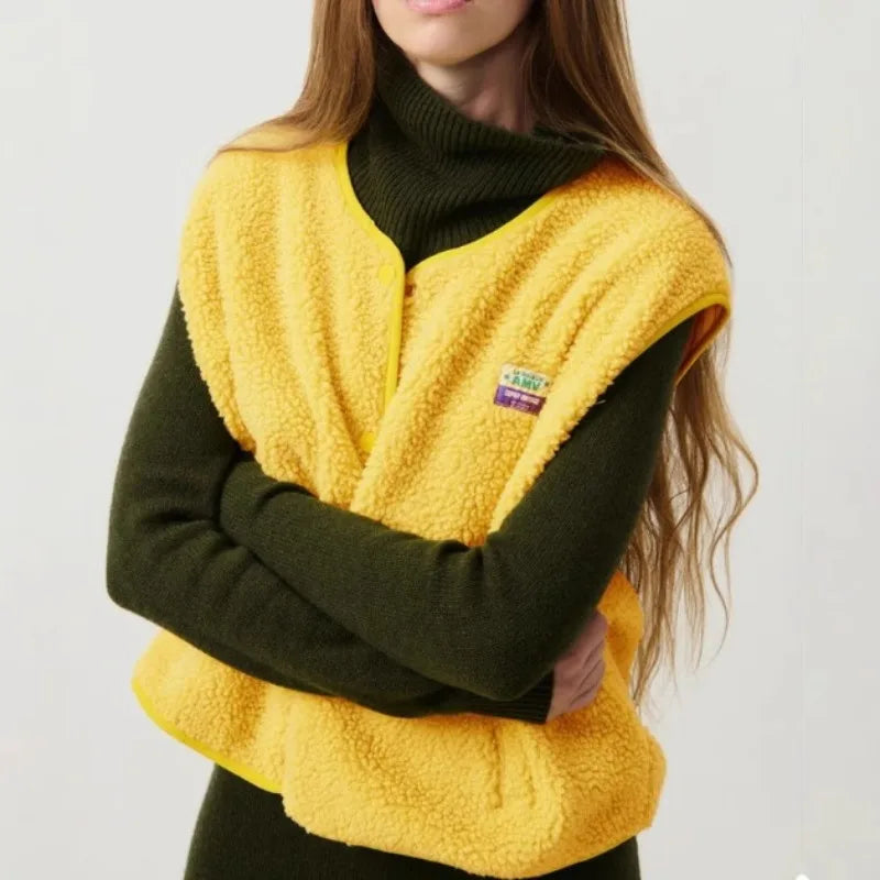 LAZY BEAUTY | SLEEVELESS TEDDY VEST